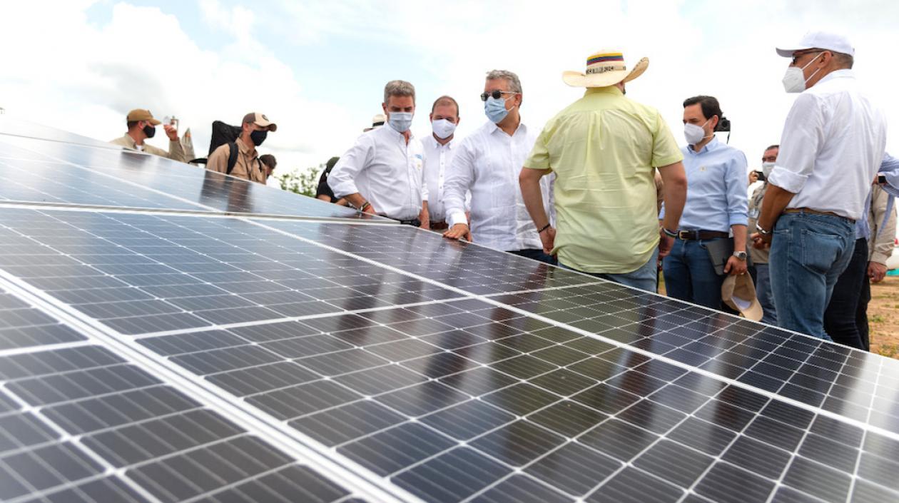 El Presidente Iván Duque en el parque solar de Planeta Rica, Córdoba.