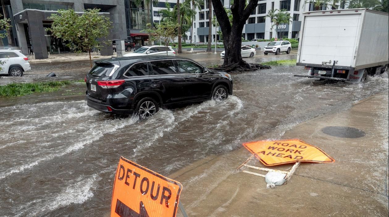 Florida declaró estado de emergencia por Eta.