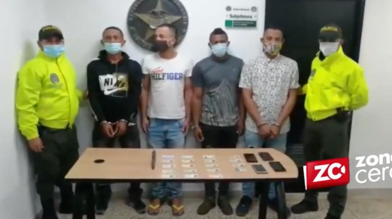 Los cuatro capturados fueron conducidos a la URI de la Fiscalía.