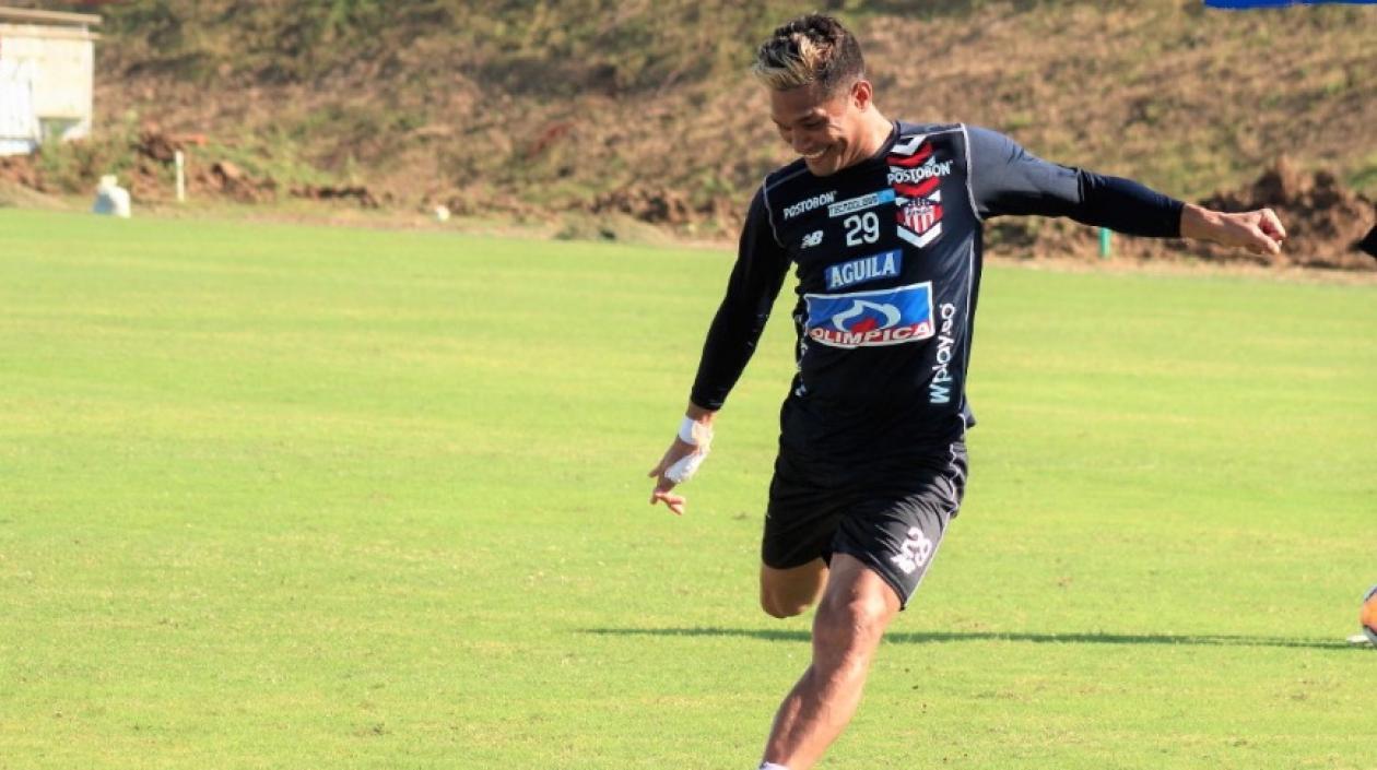 Teófilo Gutiérrez, de nuevo en el ataque 'tiburón'.