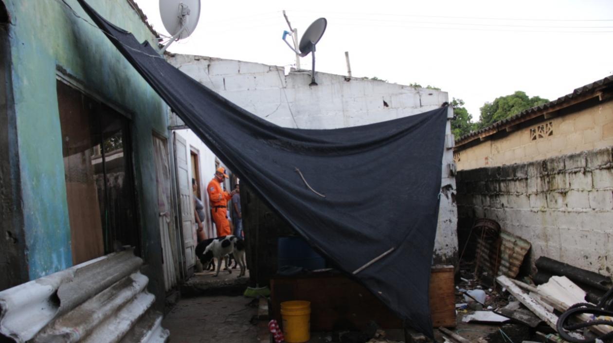 Una de las casas destechadas en Malambo.