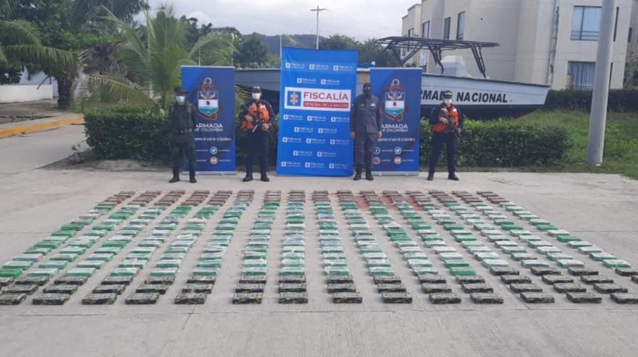 Droga decomisada por la Armada Nacional. 