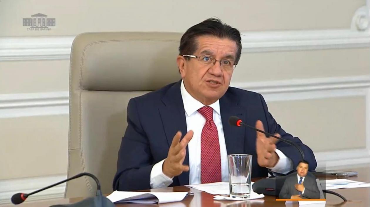 El Ministro de Salud, Fernando Ruiz.