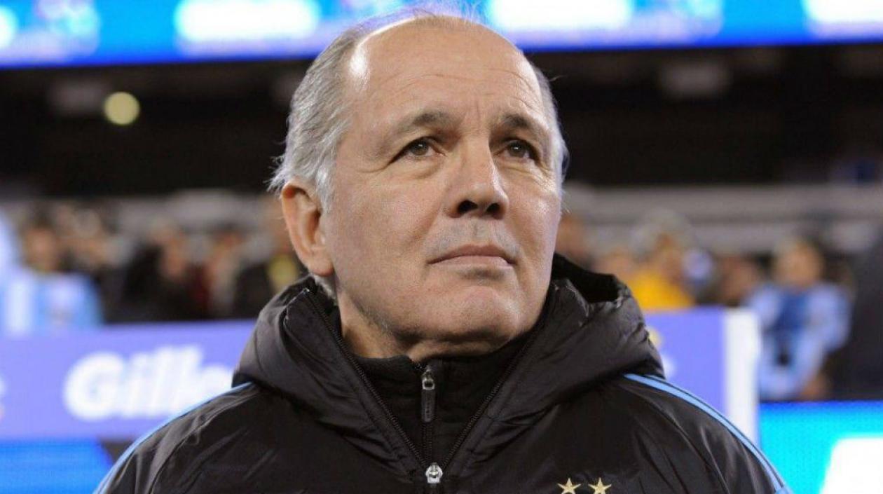 Alejandro Sabella, técnico argentino. 