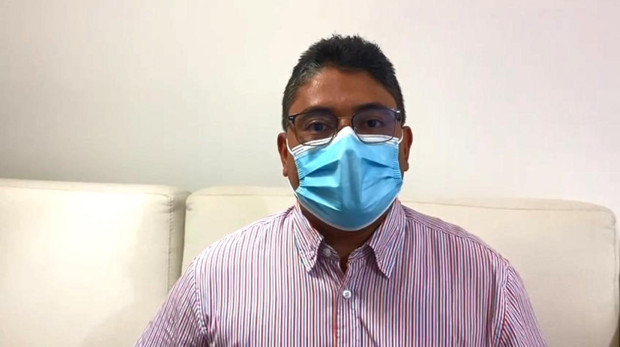 Humberto Mendoza, Secretario de Salud.