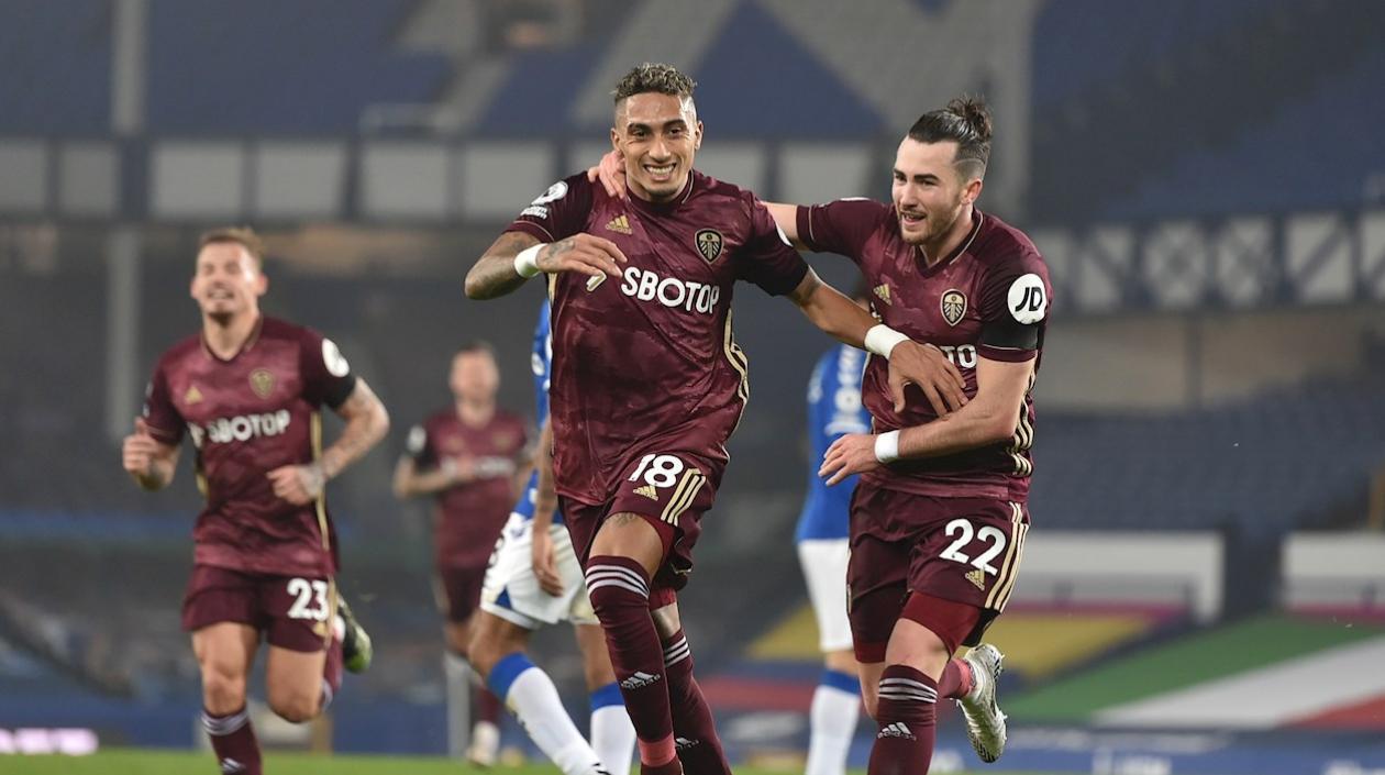 Rafihna celebra su anotación. 