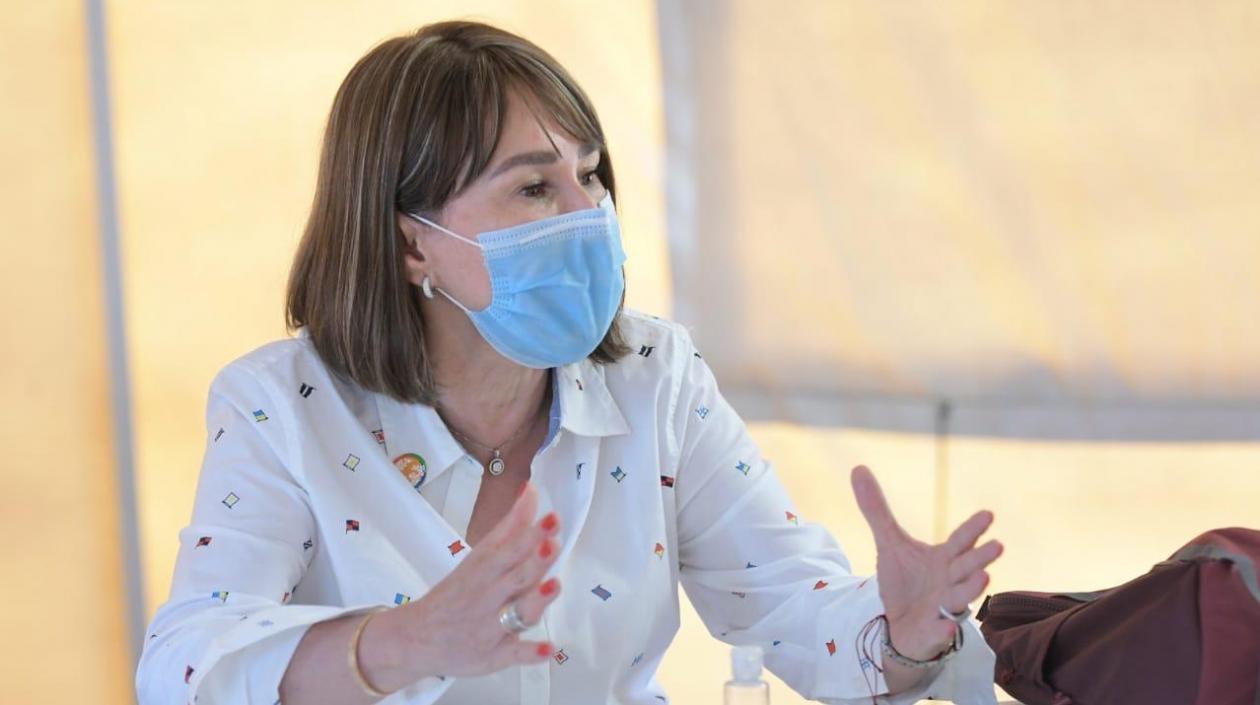 Alicia Arango, Ministra del Interior.