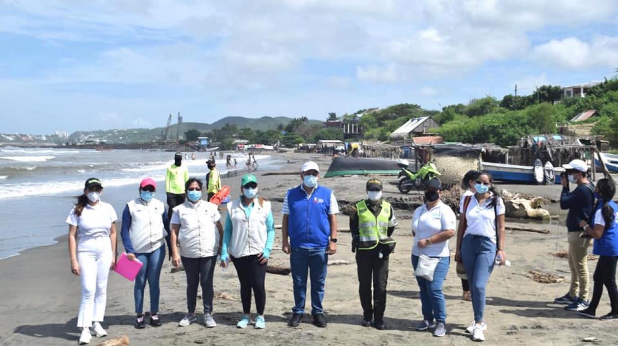 Las autoridades mantienen estricta vigilancia en las playas de Puerto Colombia.
