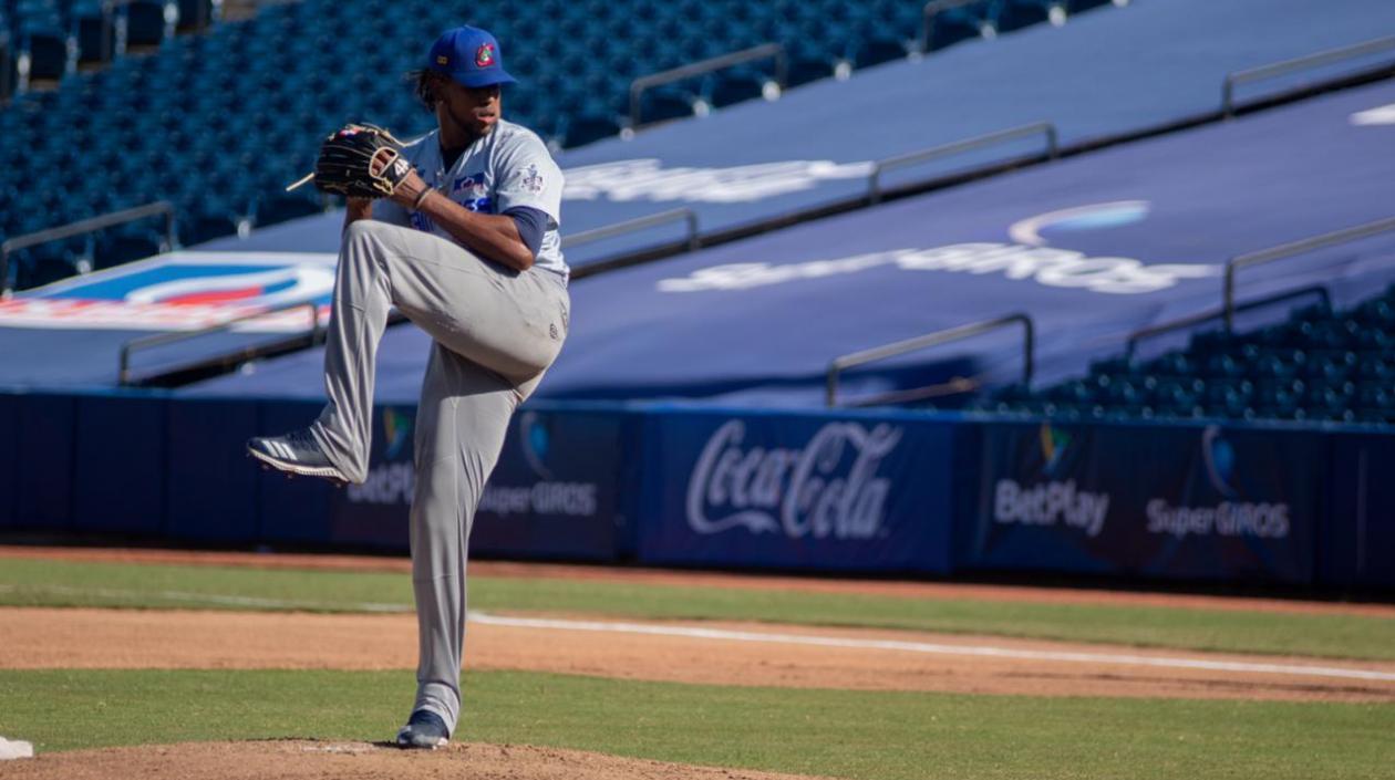 El lanzador de Caimanes, Édgar De la Rosa.