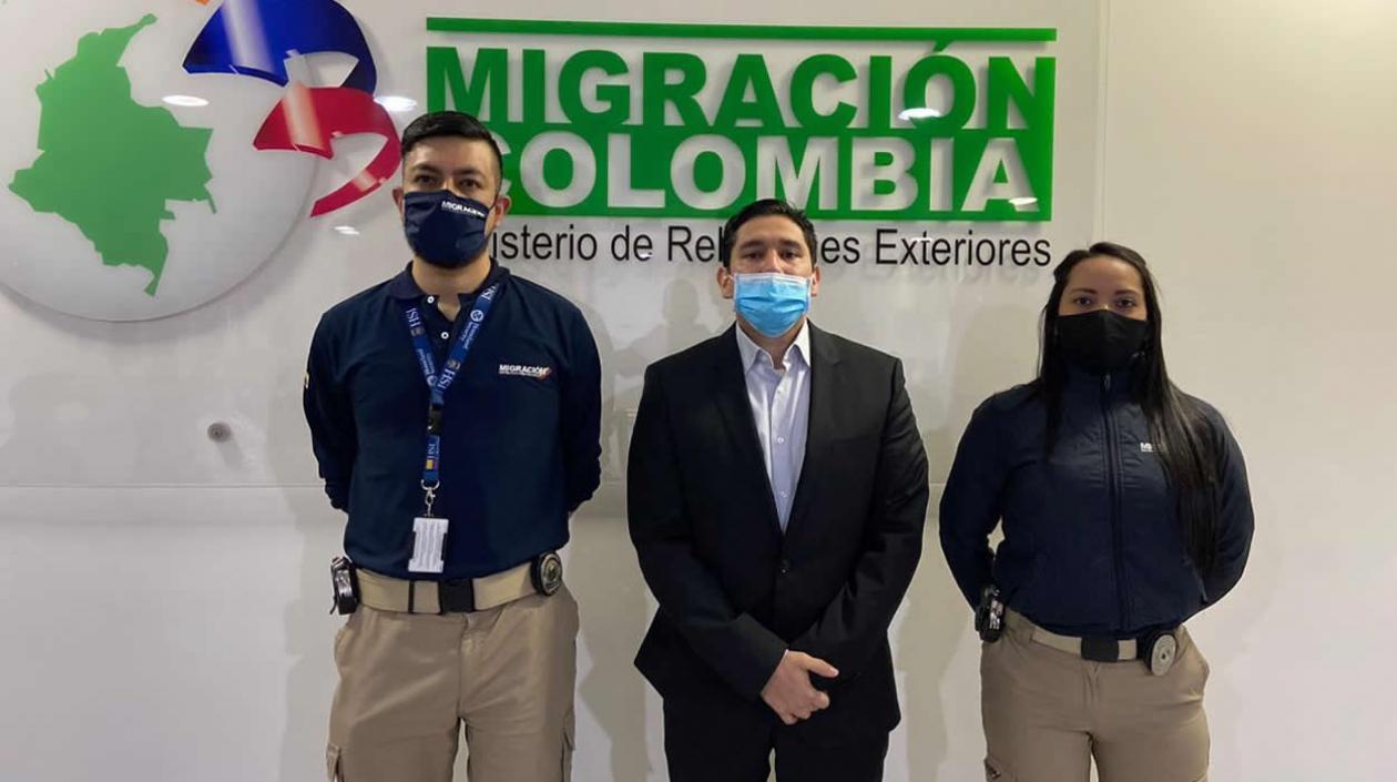 Luis Gustavo Moreno al llegar al país