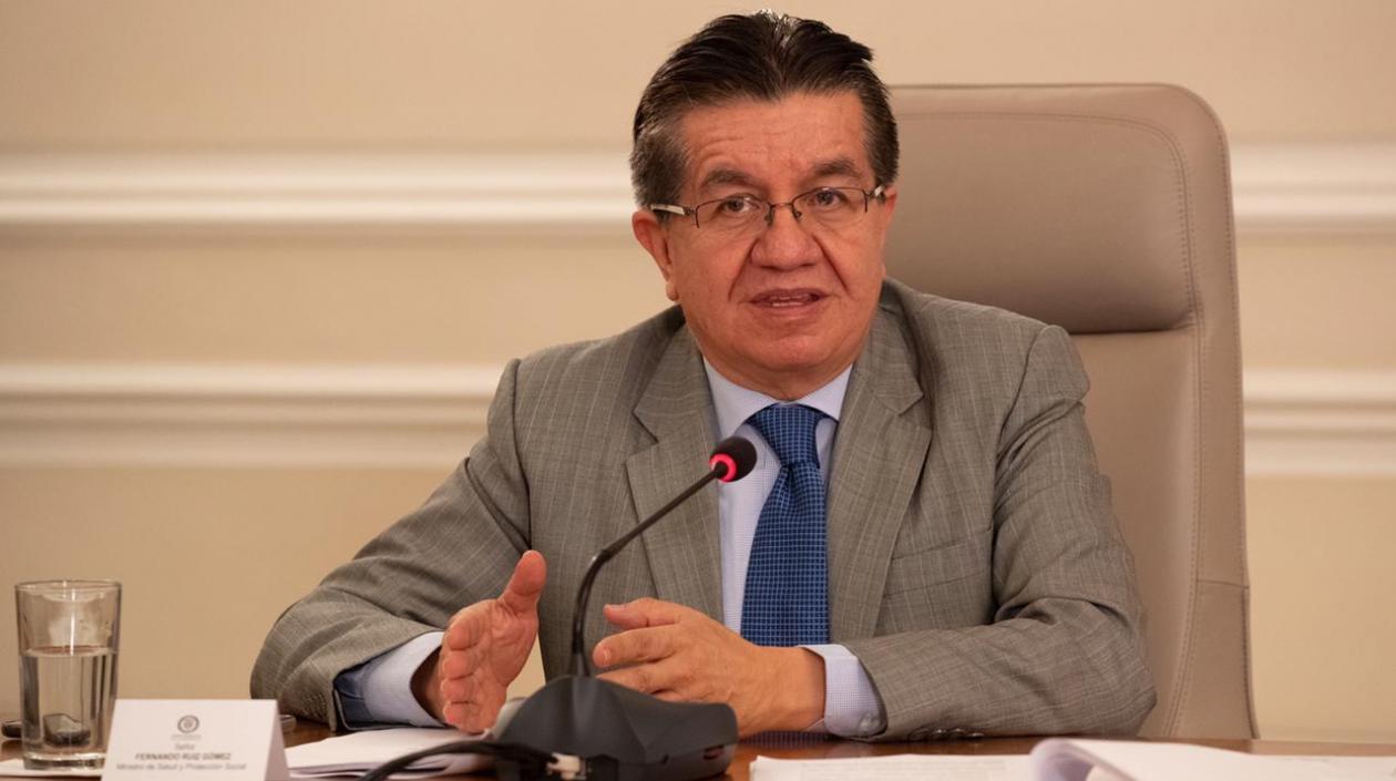 El Ministro de Salud, Fernando Ruiz.