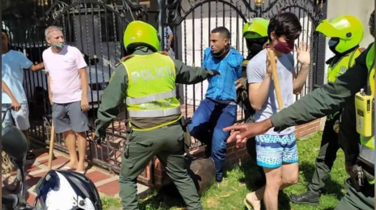 El presunto agresor capturado.