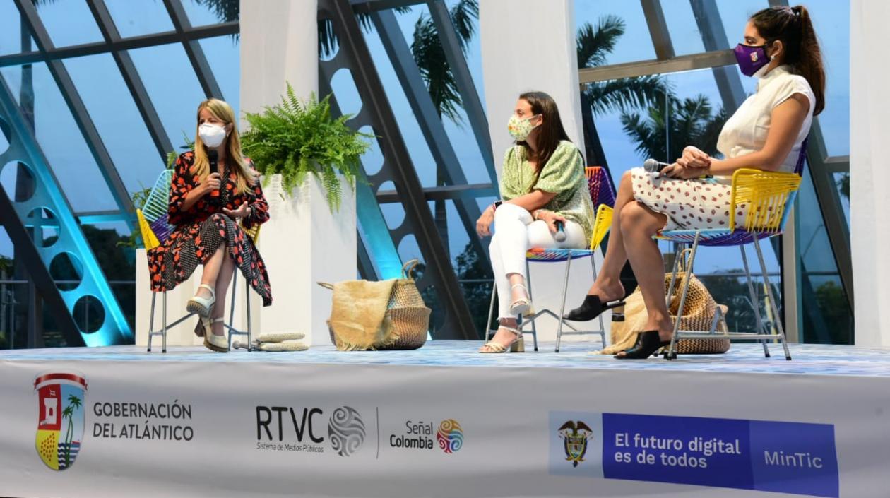 Elsa Noguera, Karen Abudinen y Marcela Dávila.