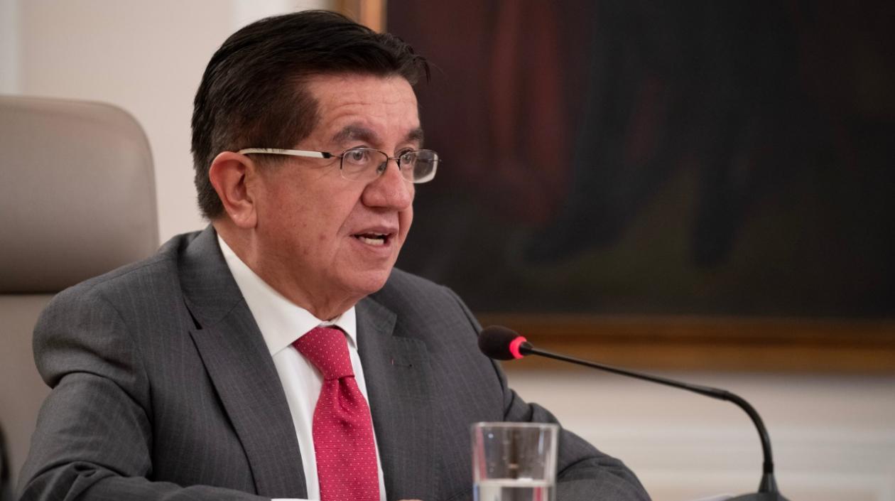 El Ministro de Salud, Fernando Ruiz.