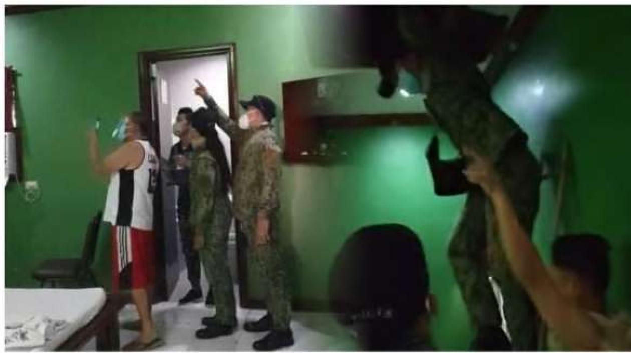 Momento en que los Policías buscan en la habitación del motel. 