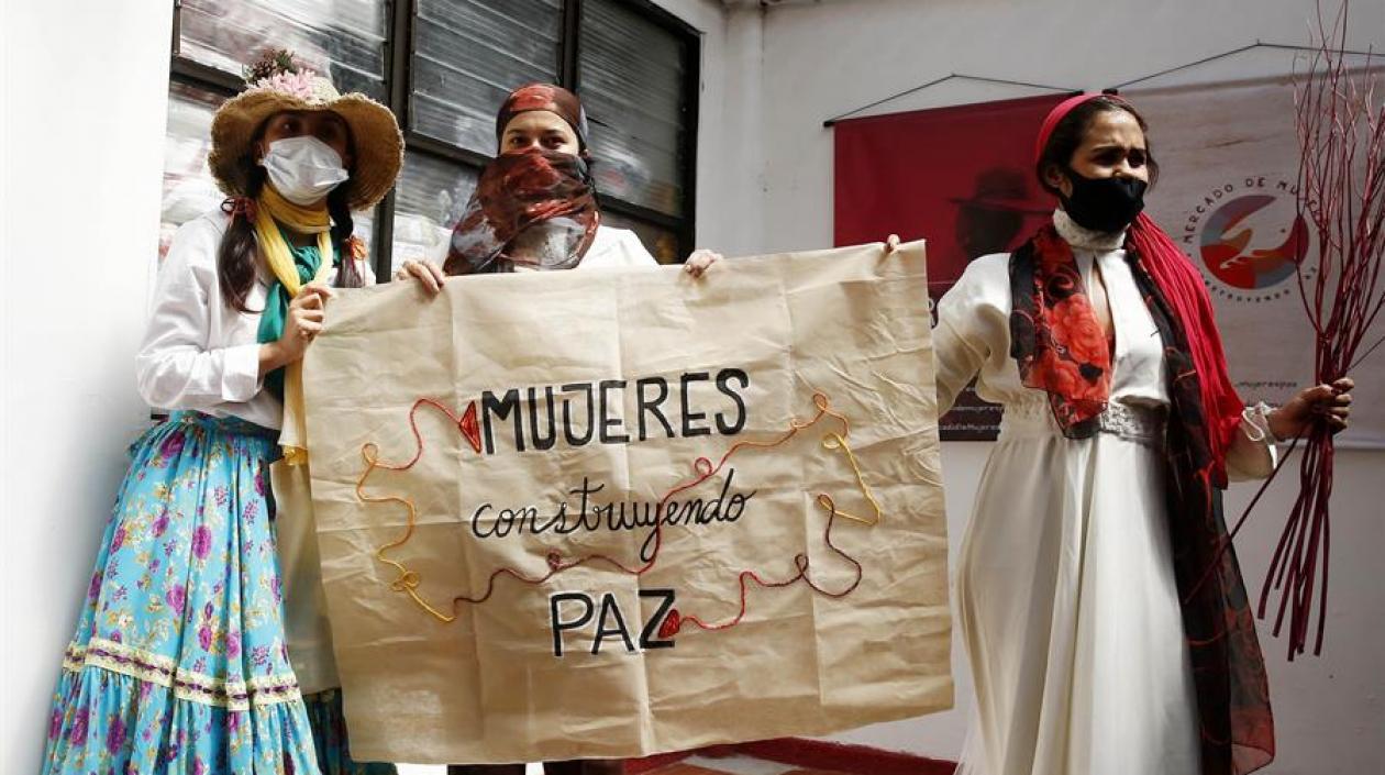 Mujeres excombatientes