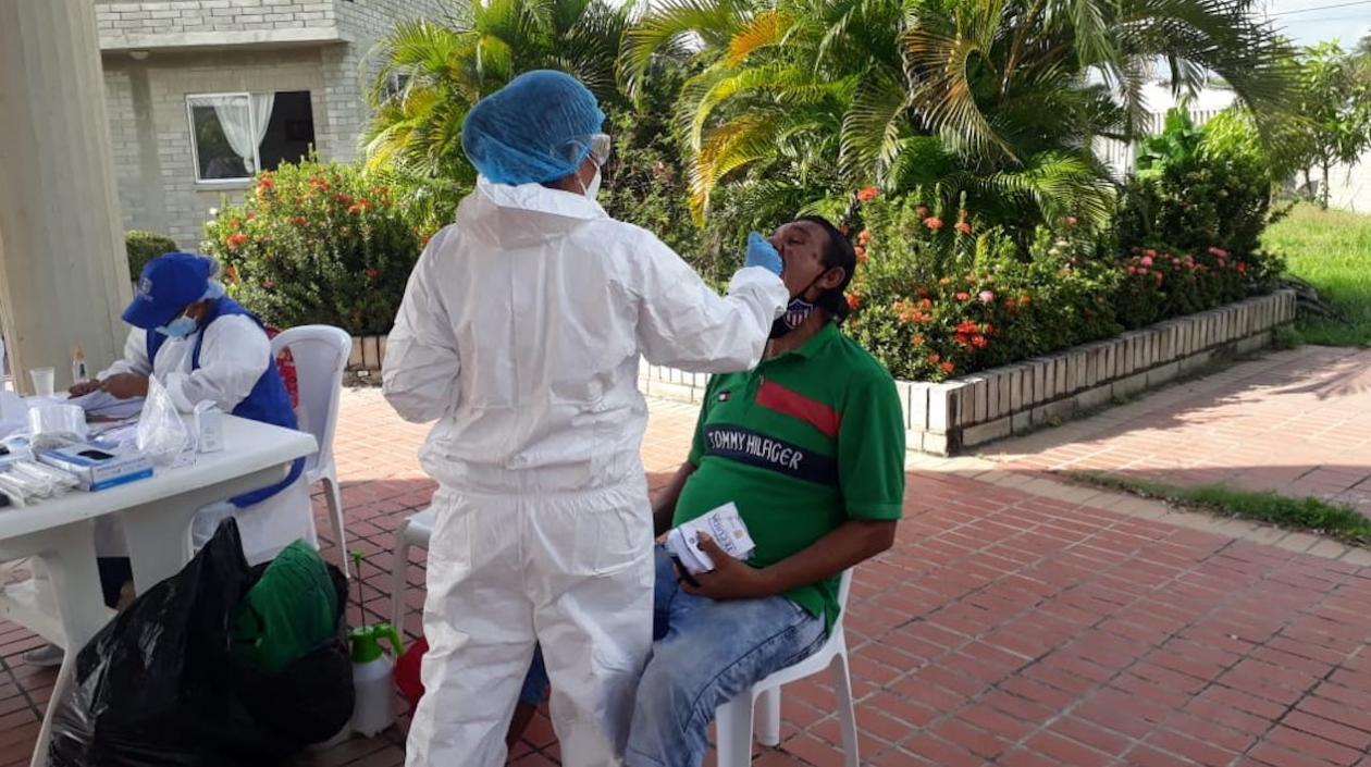 Toma de muestra de Secretaria de Salud del Atlántico en Soledad.