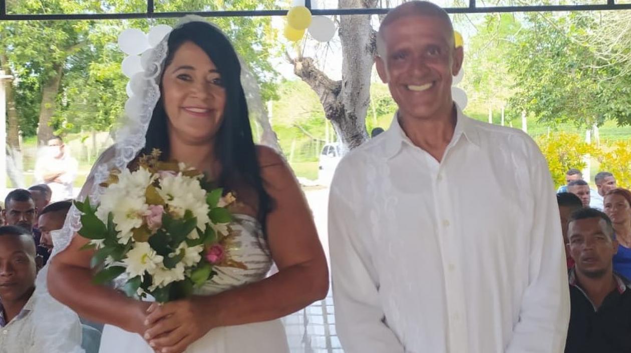 Luz Patricia y Pepe, en plena ceremonia.