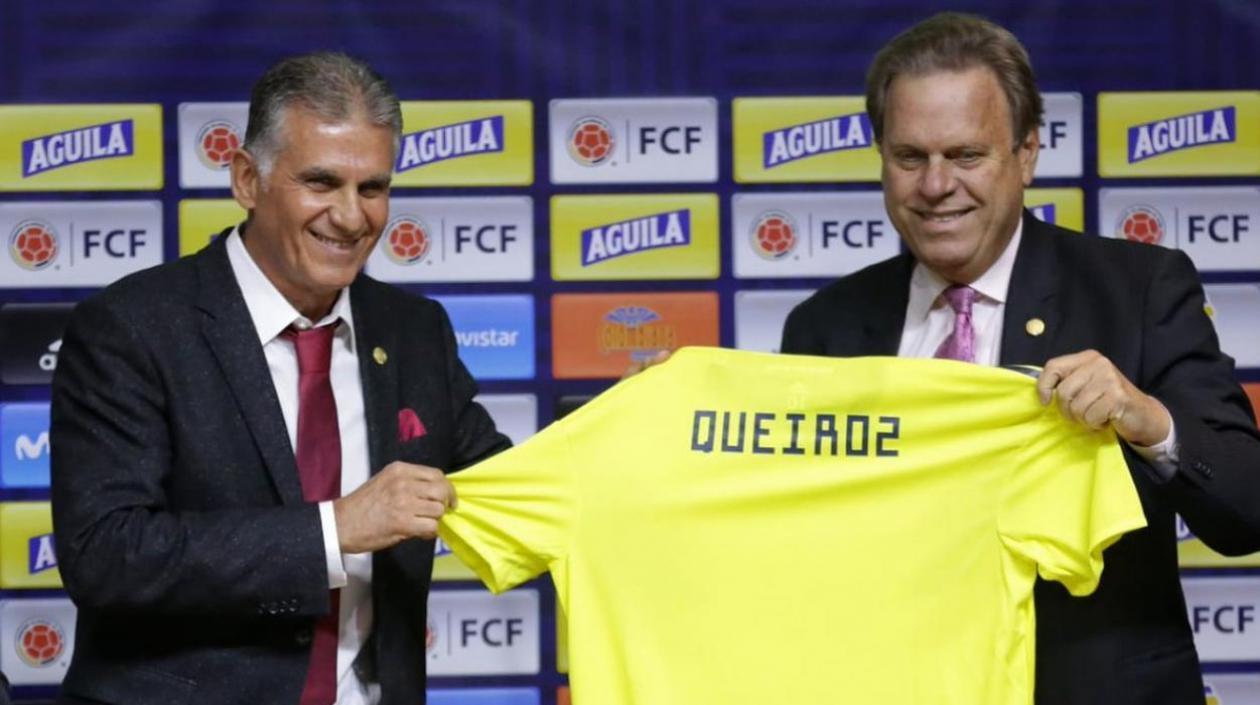 El técnico Carlos Queiroz y Ramón Jesurún.
