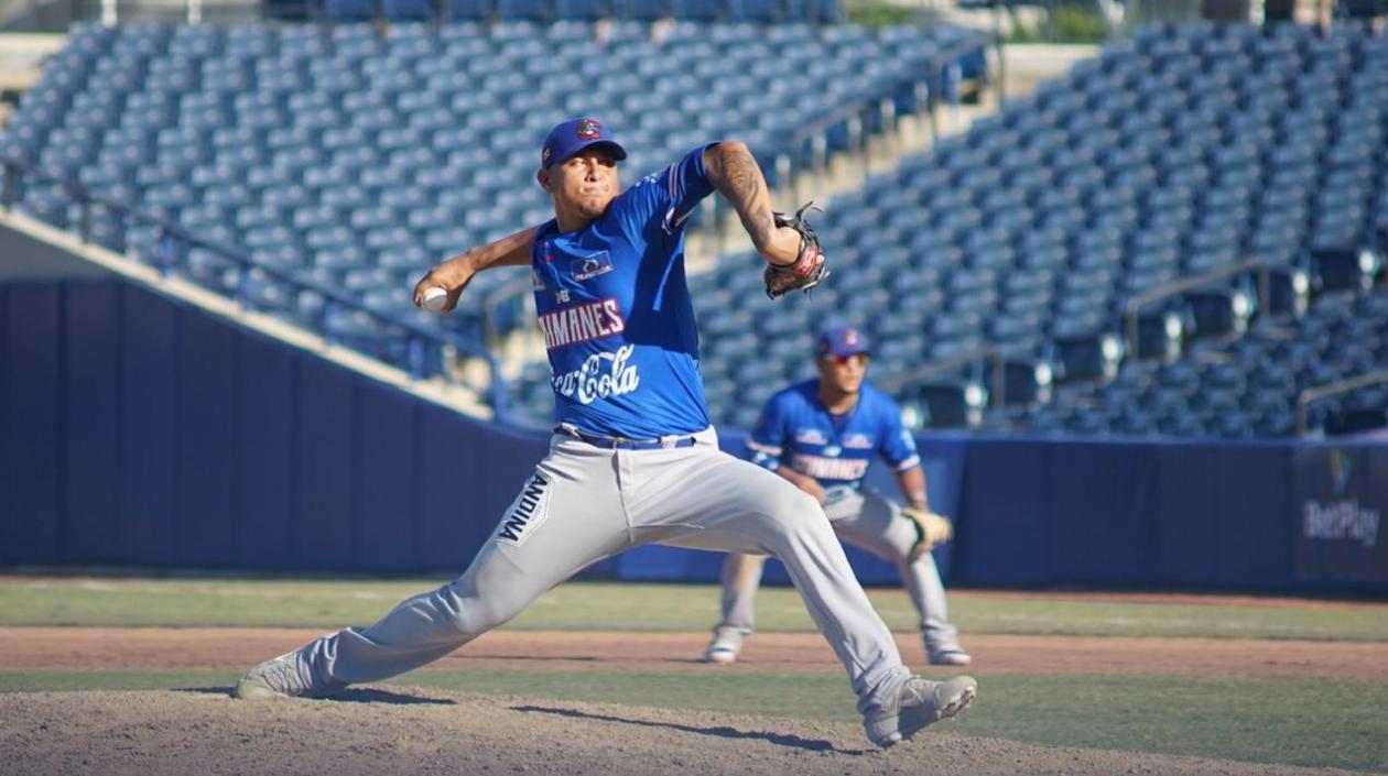 Luis Escobar, lanzador ganador. 