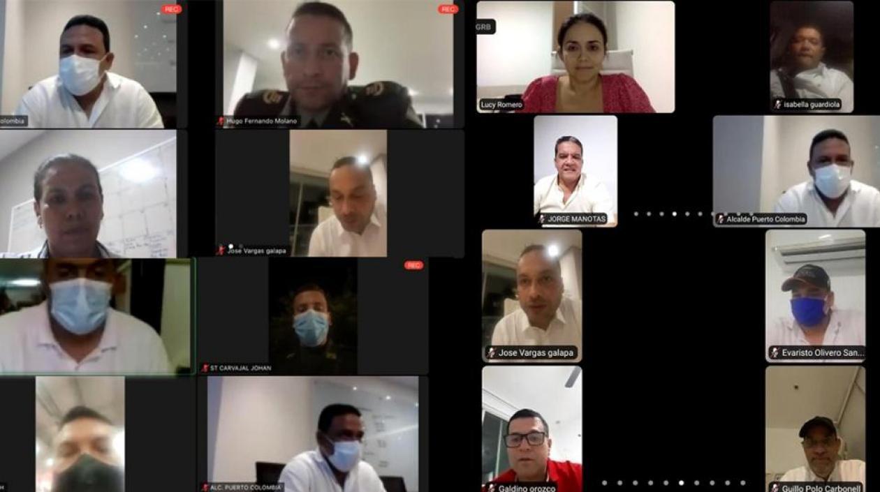 Reunión virtual de mandatarios y autoridades.