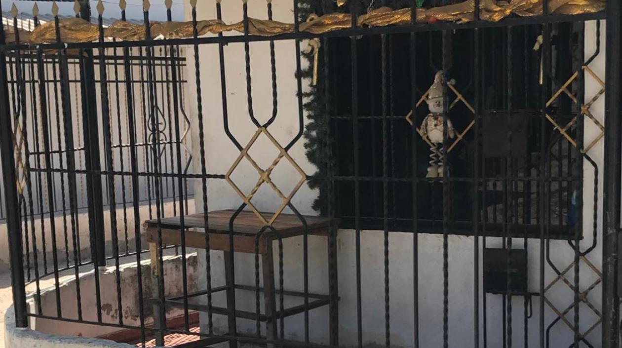 El venezolano estaba sentado con su hija en la terraza cuando le dispararon. 