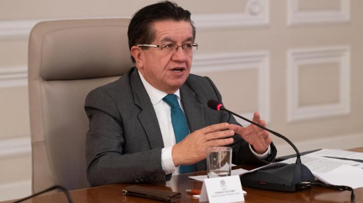 El Ministro de Salud, Fernando Ruiz.