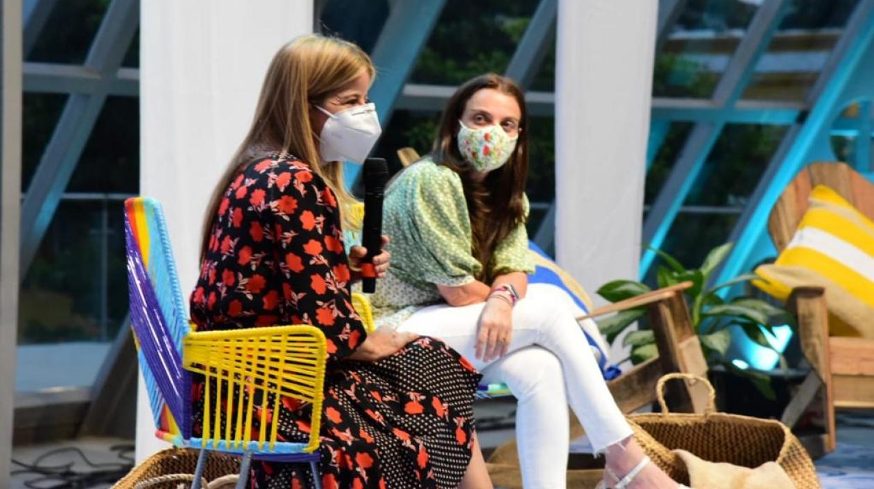 Gobernadora Elsa Noguera y Ministra Karen Abudinen.