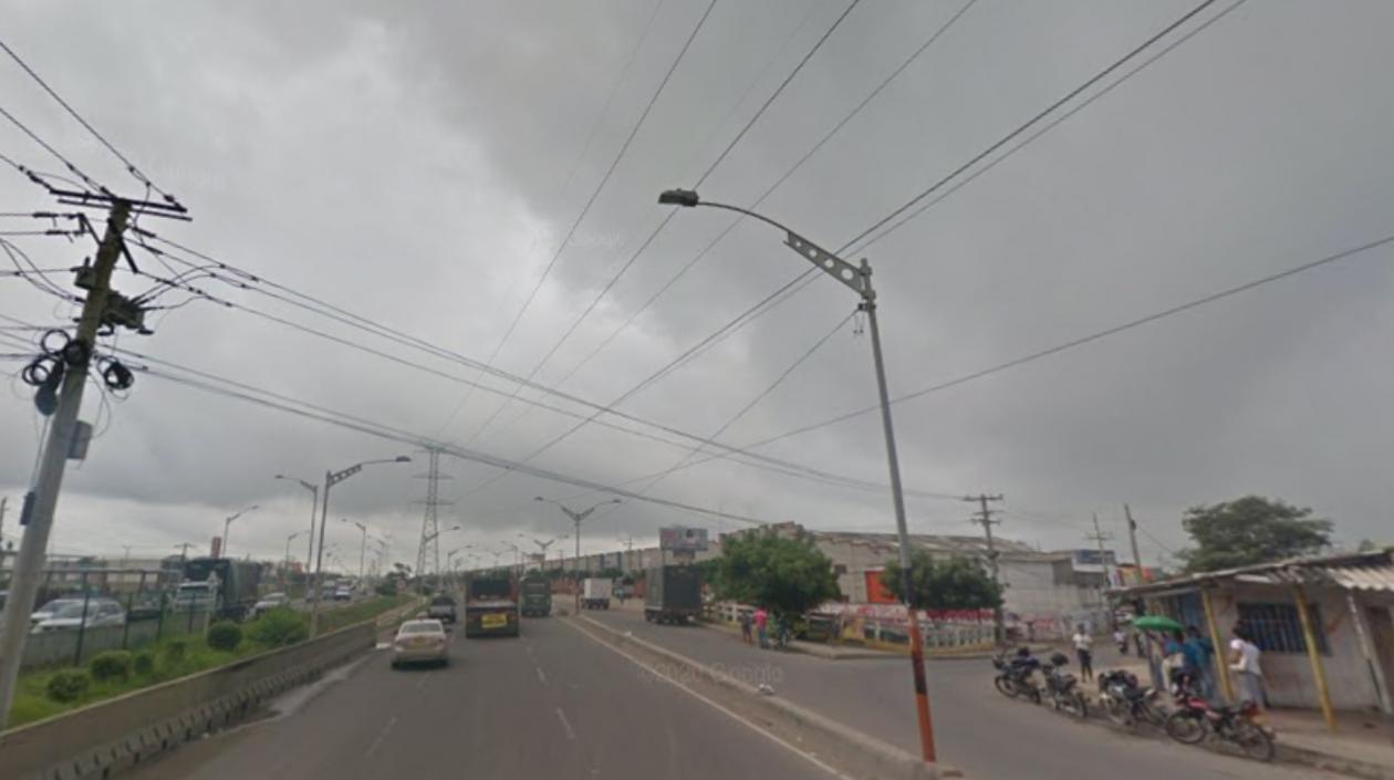 Circunvalar a la altura del barrio El Pueblo, donde ocurrió el accidente. 