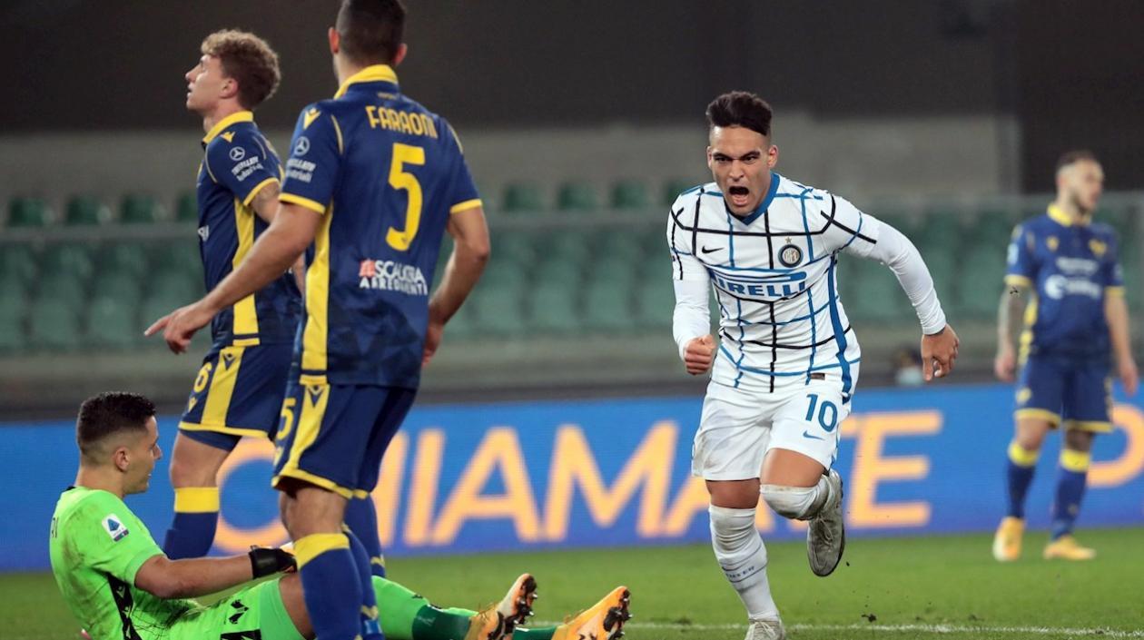 Lautaro Martínez celebra su anotación. 