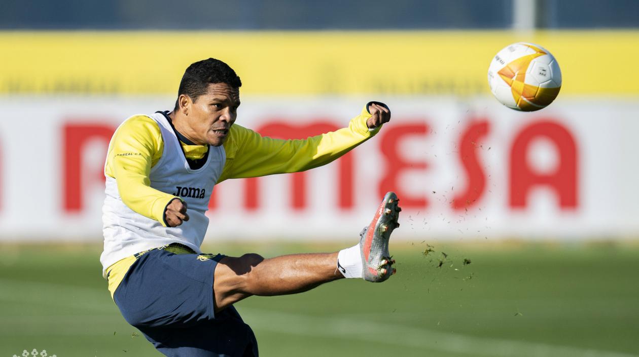 El colombiano Carlos Bacca.