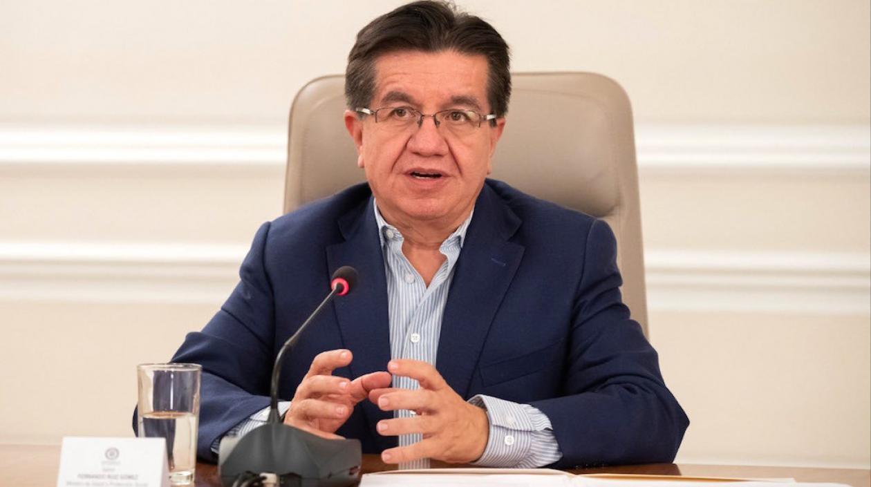 Fernando Ruiz, Ministro de Salud.