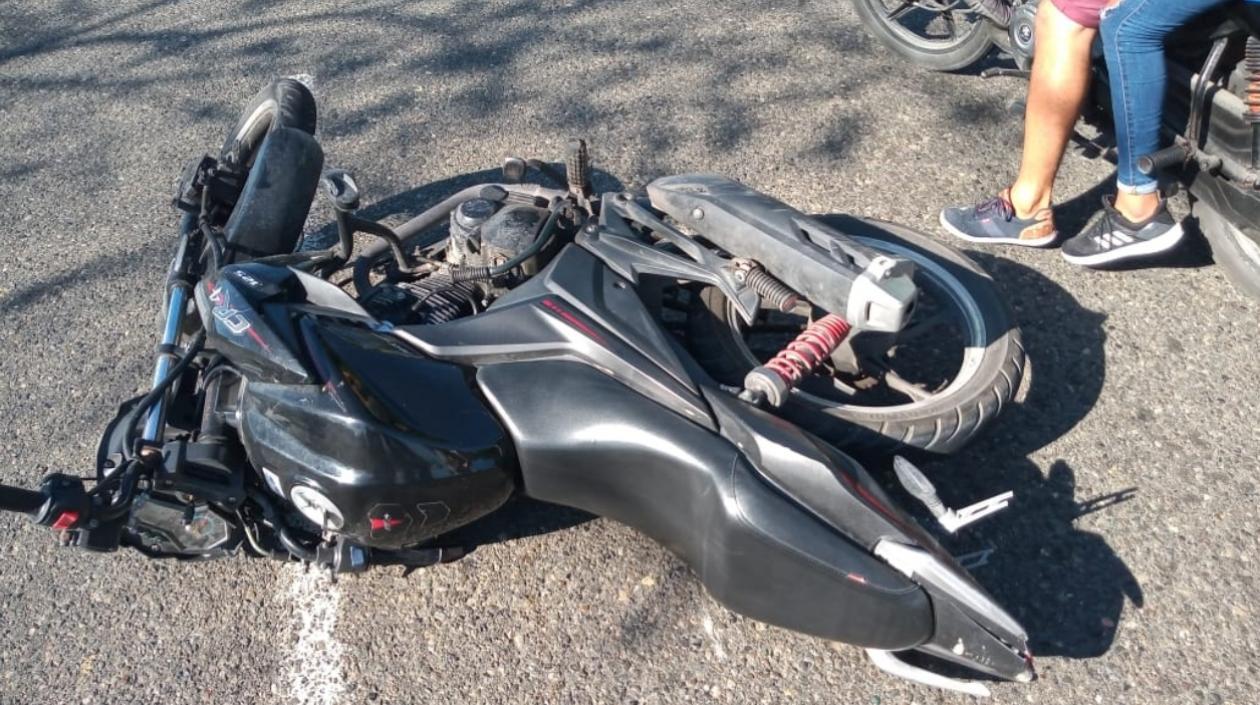 Esta es la motocicleta en la que se movilizaba la víctima mortal. 