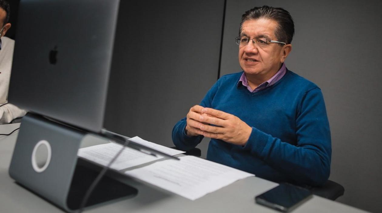 El Ministro de Salud, Fernando Ruiz.