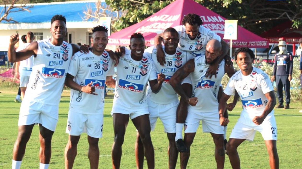 Jugadores del Junior en el último entrenamiento 2020.