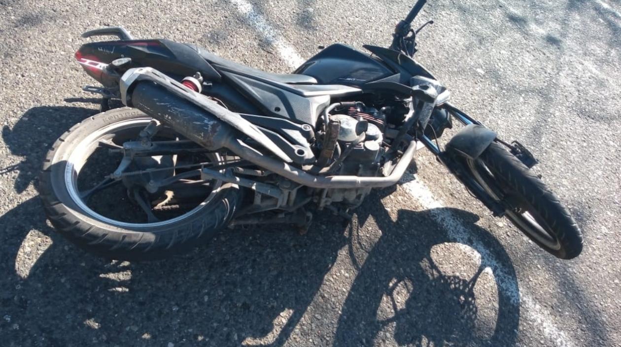 Esta es la motocicleta en la que se movilizaba la víctima mortal. 