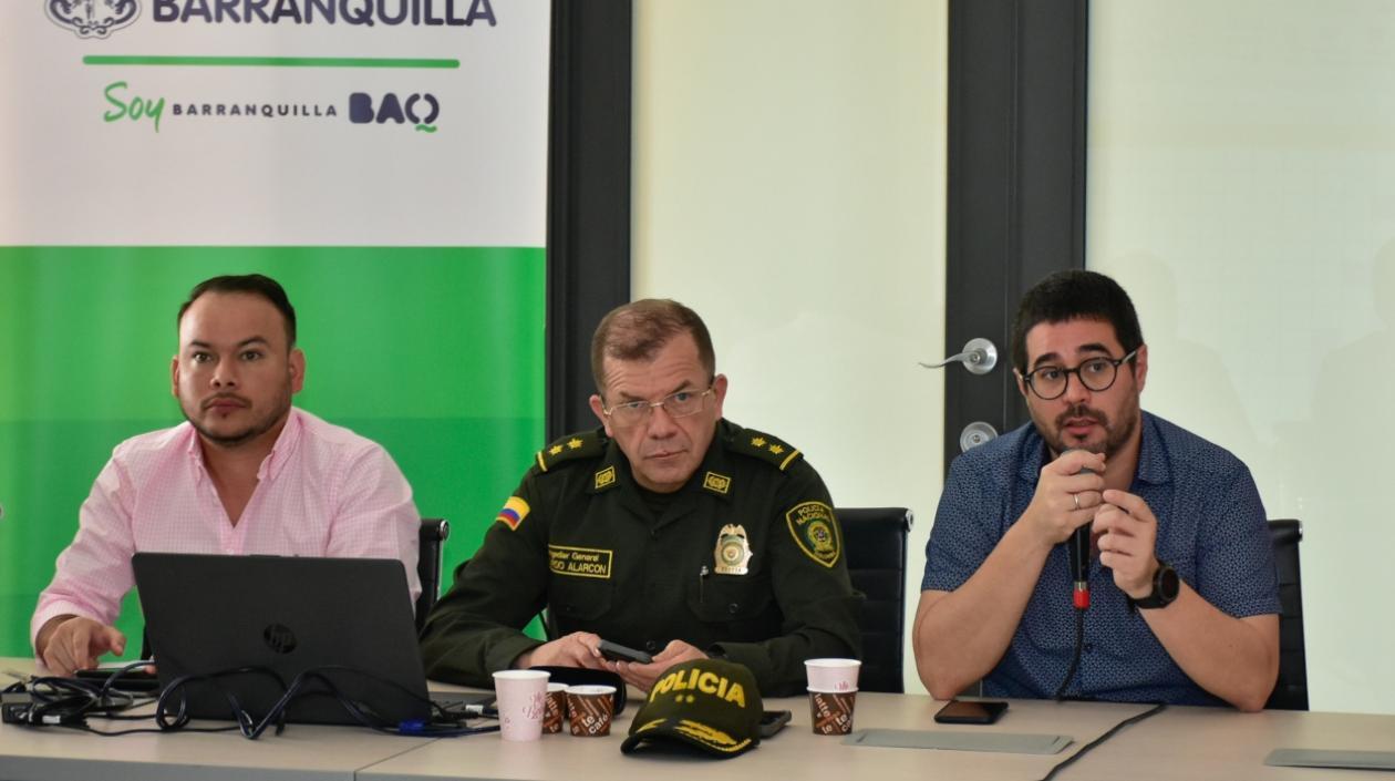 Nelson Patrón, general Ricardo Alarcón y Clemente Fajardo.