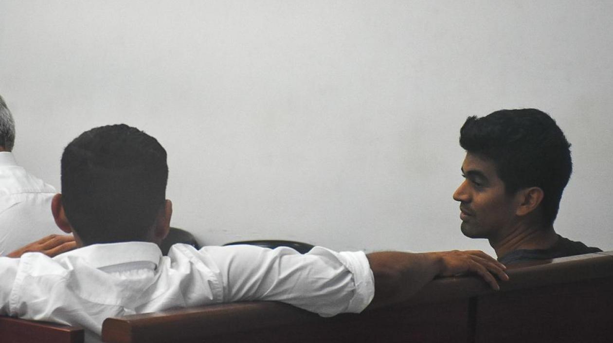 Alejandro Hernández Vidal y su sobrino Chahee Abauu Hernández.