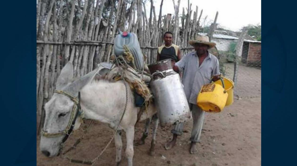 El transporte de agua desde el río Magdalena.