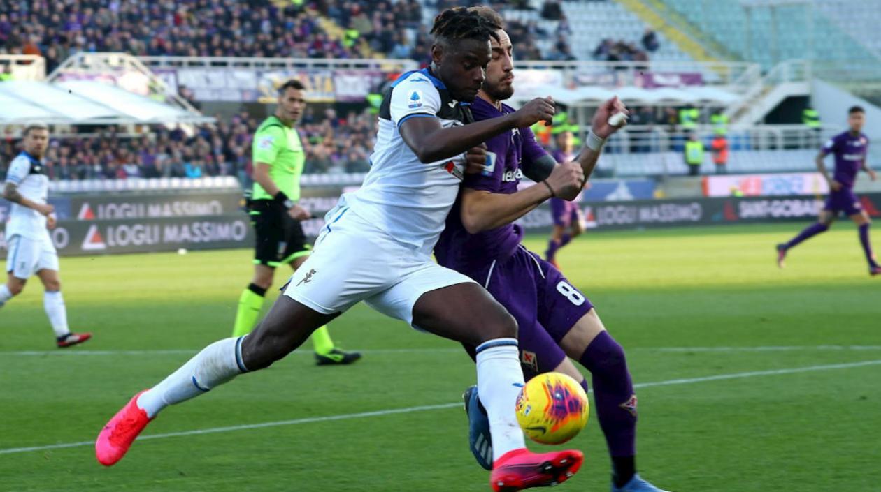 Duván Zapata, en acción de partido. 