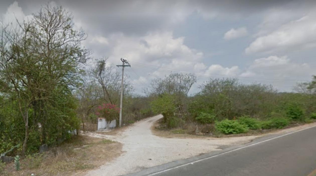 En esta trocha, al fondo, ocurrió el crimen en zona rural de Malambo.