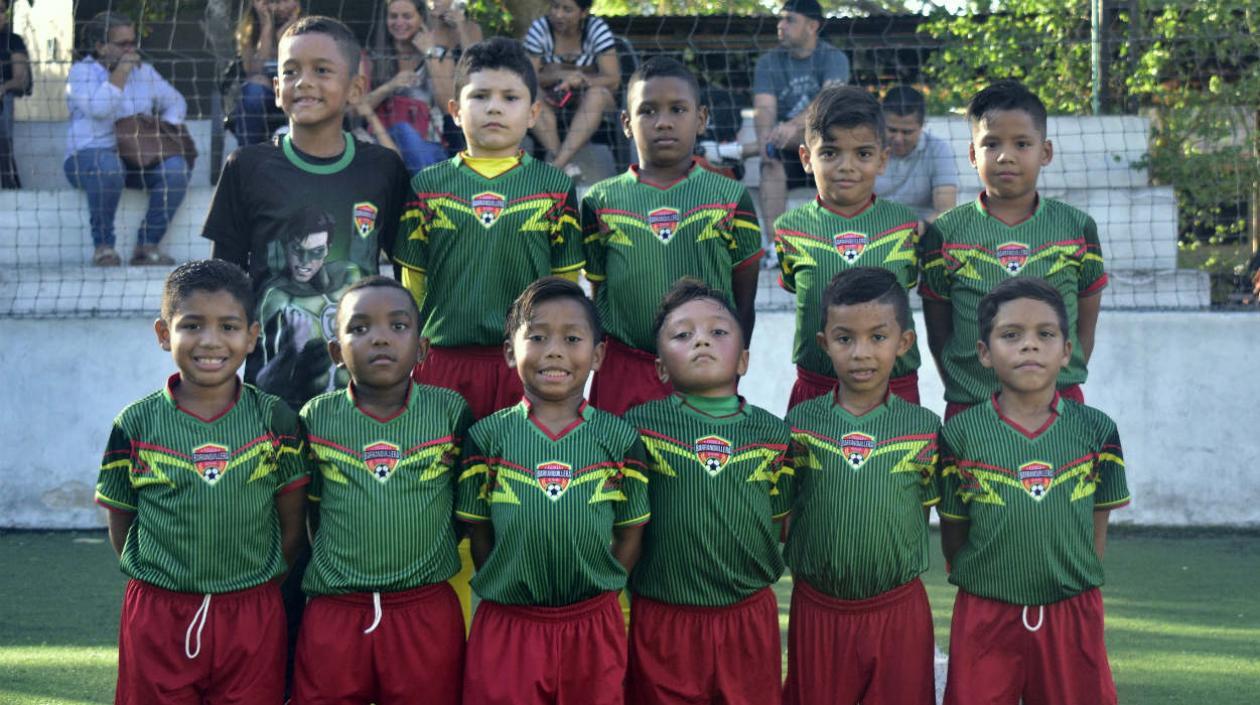 Jugadores de la categoría 2011 de la Escuela Barranquillera. 