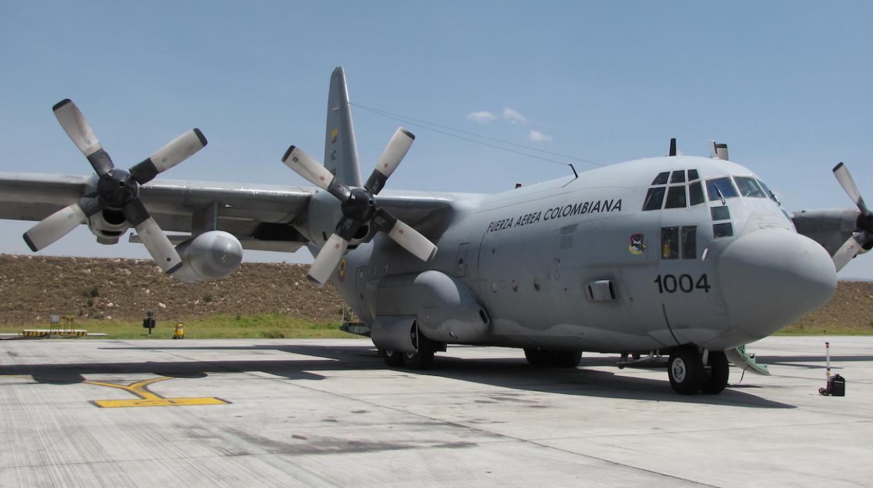 El avión tendrá dos paradas técnicas, la primera de ellas en Mumbai (India).