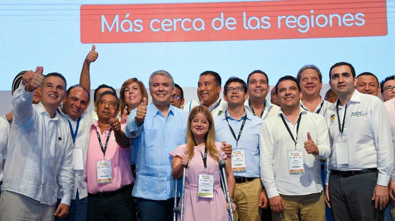 La Gobernadora Elsa Noguera en la Cumbre de Gobernadores, con el Presidente Iván Duque.