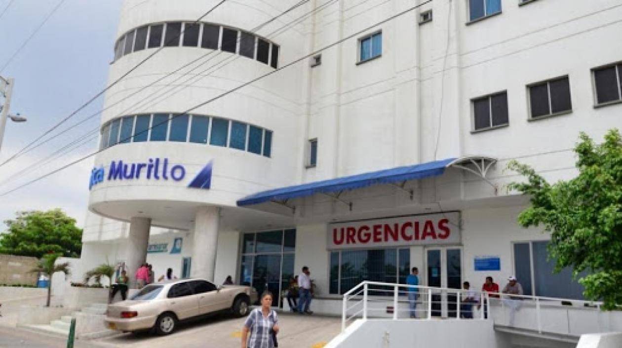 El lesionado es atendido en la Clínica Murillo.