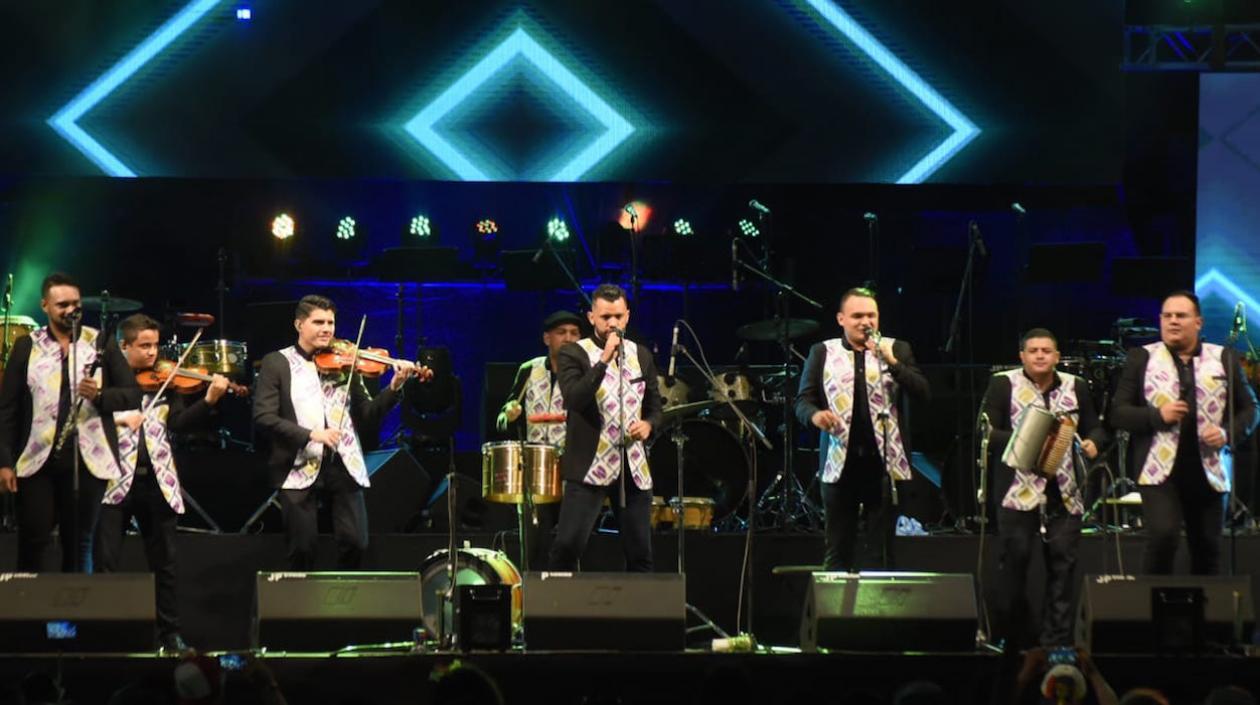 La aplaudida presentación de la Charanga del Sur.