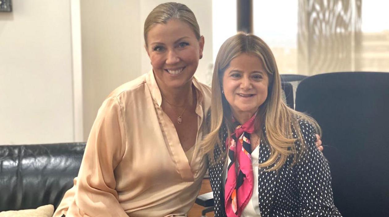 La presidenta de Findeter, Sandra Gómez Arias, con la Gobernadora, Elsa Noguera De la Espriella.