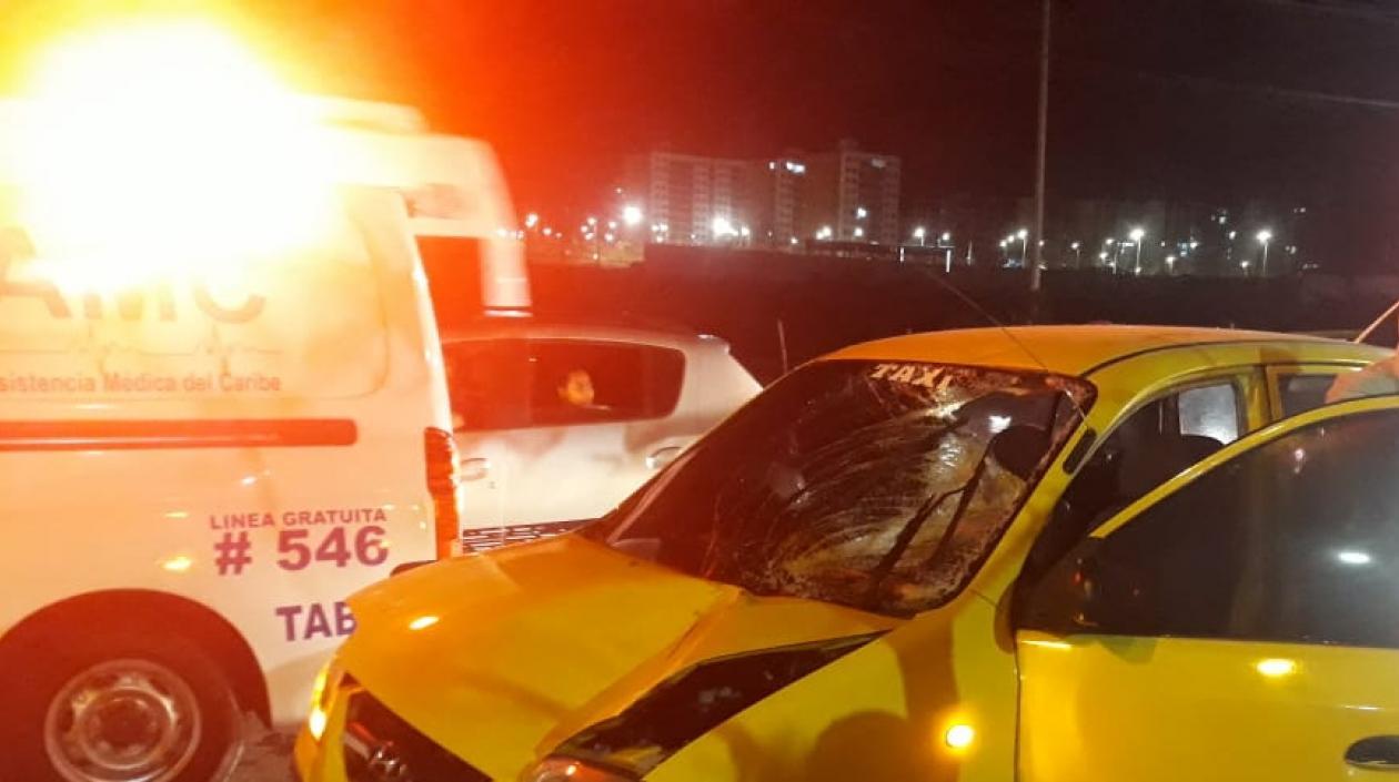 Taxi que arrolló a adulto mayor en la Circunvalar.