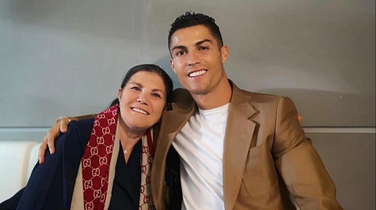 Cristiano Ronaldo con su mamá, Dolores Aveiro.