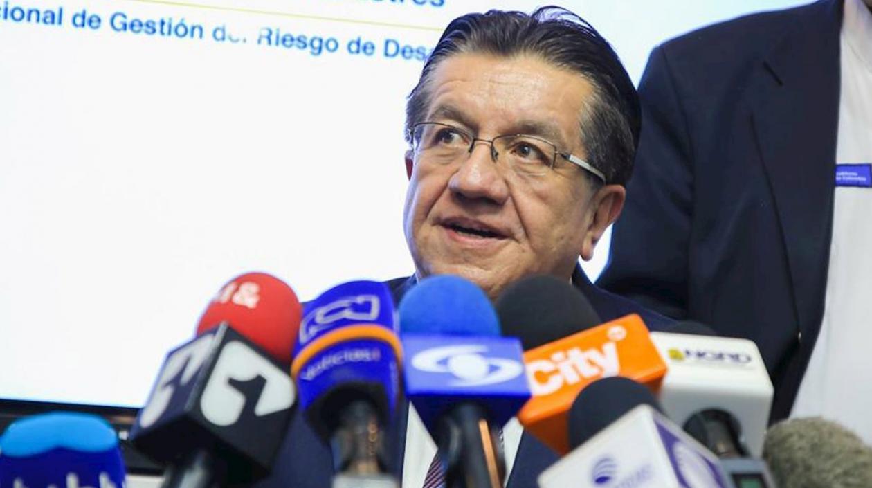 El Ministro de Salud, Fernando Ruiz Gómez.